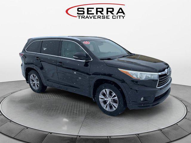 used 2015 Toyota Highlander car, priced at $16,411