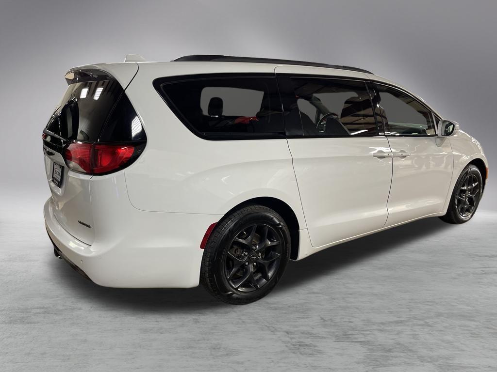 used 2018 Chrysler Pacifica car, priced at $10,911