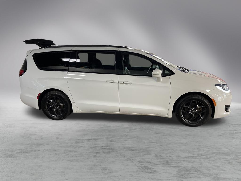used 2018 Chrysler Pacifica car, priced at $10,911