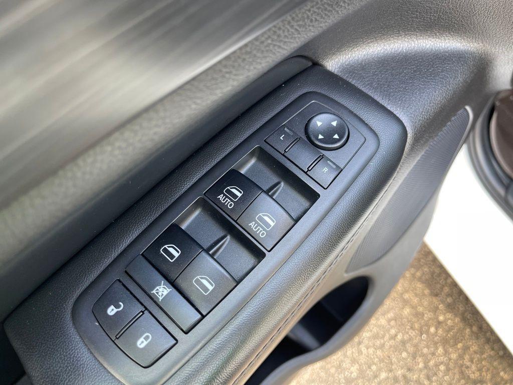 used 2019 Jeep Grand Cherokee car, priced at $16,922