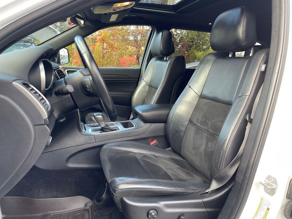 used 2019 Jeep Grand Cherokee car, priced at $16,922