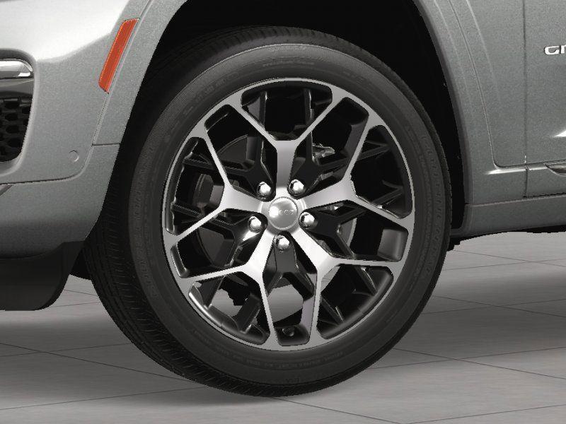 new 2025 Jeep Grand Cherokee car, priced at $60,998