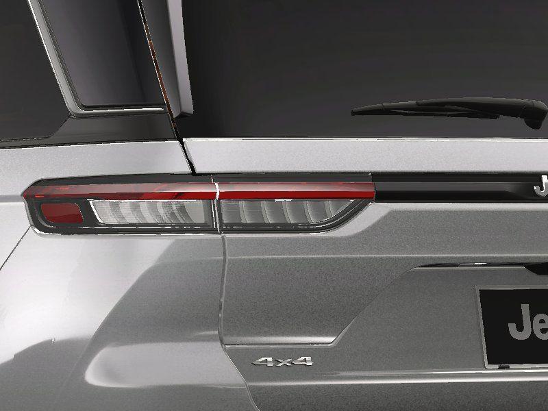 new 2025 Jeep Grand Cherokee car, priced at $60,998