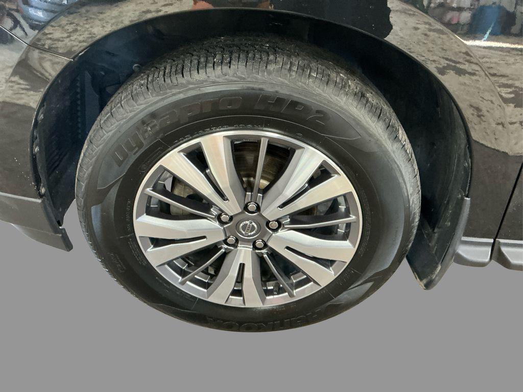 used 2020 Nissan Pathfinder car, priced at $12,255