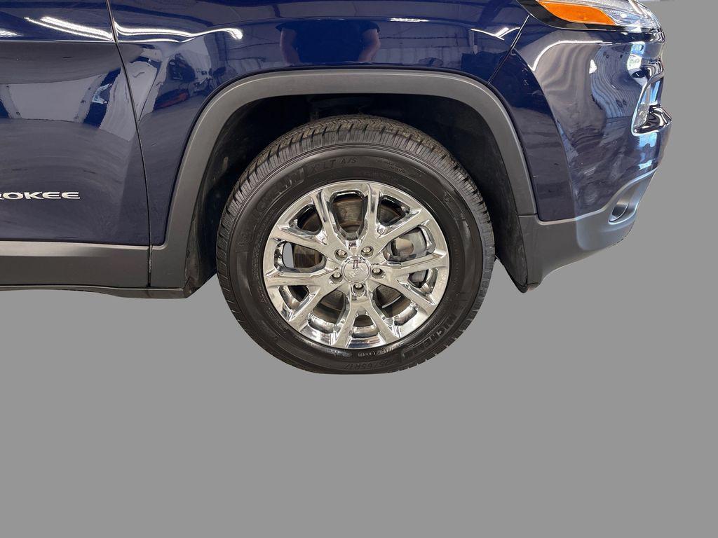 used 2016 Jeep Cherokee car, priced at $12,233