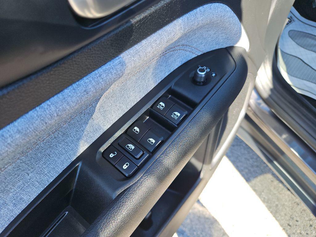 used 2022 Jeep Compass car, priced at $20,911
