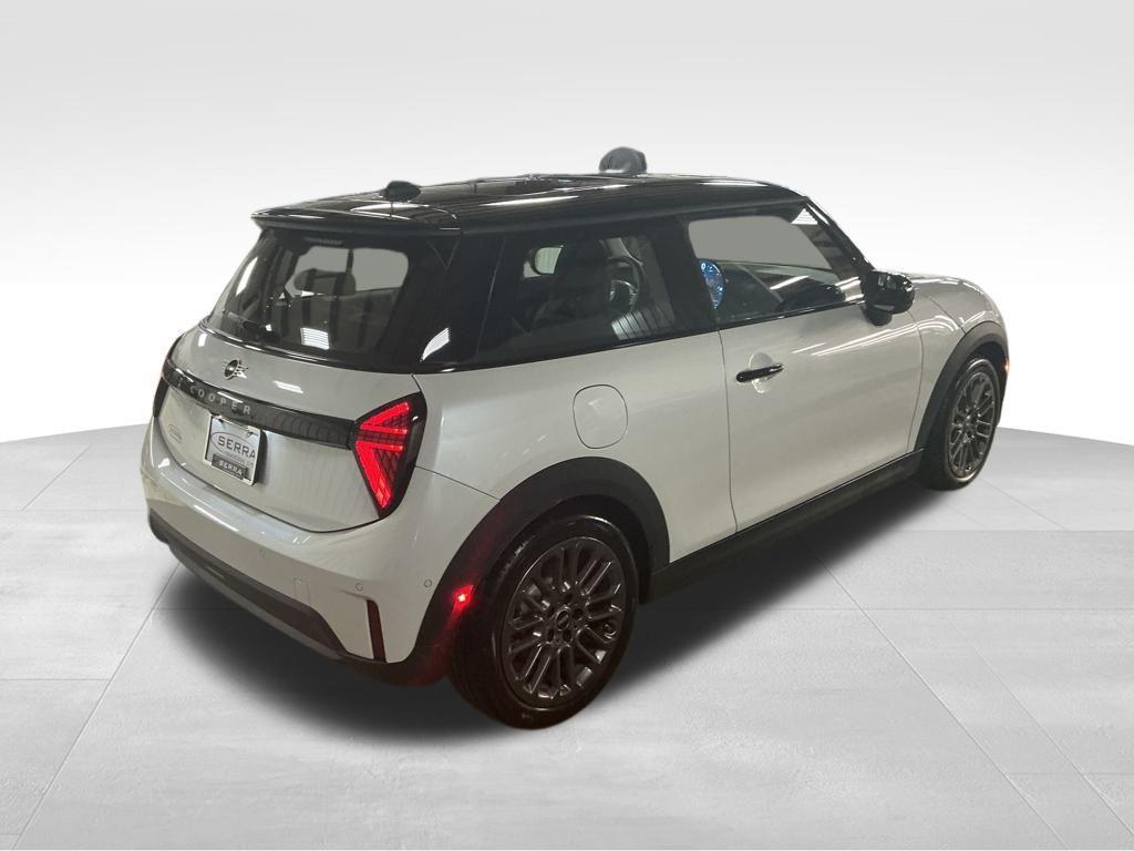 used 2025 MINI Hardtop car, priced at $31,222