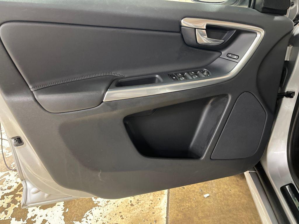 used 2015 Volvo XC60 car, priced at $10,611