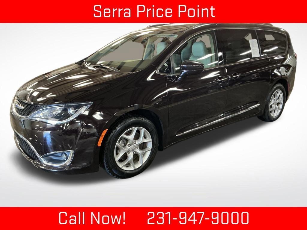 used 2018 Chrysler Pacifica car, priced at $18,911