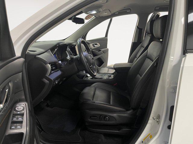 used 2021 Chevrolet Traverse car, priced at $32,718