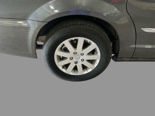 used 2016 Chrysler Town & Country car