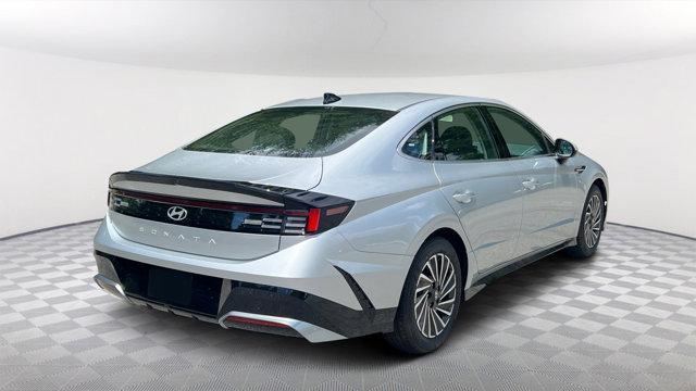 new 2024 Hyundai Sonata Hybrid car, priced at $31,545