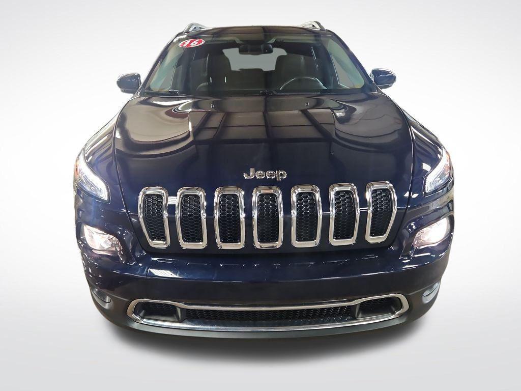 used 2016 Jeep Cherokee car, priced at $12,911