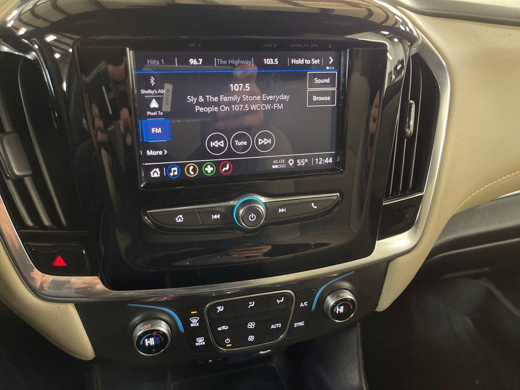 used 2022 Chevrolet Traverse car, priced at $24,511