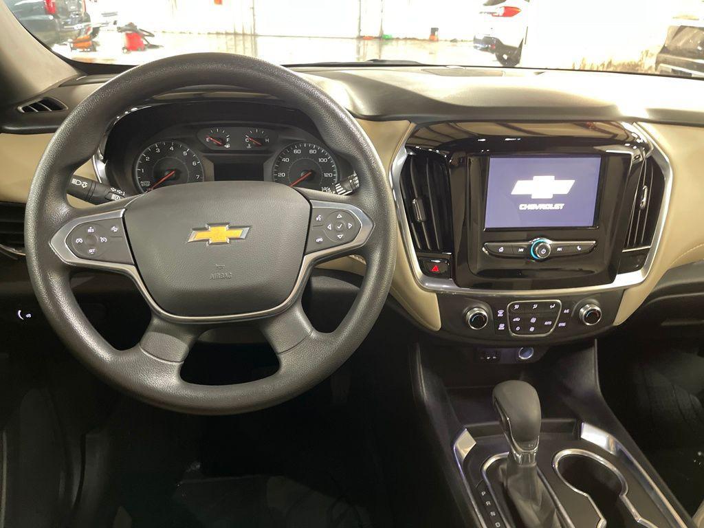 used 2022 Chevrolet Traverse car, priced at $24,511