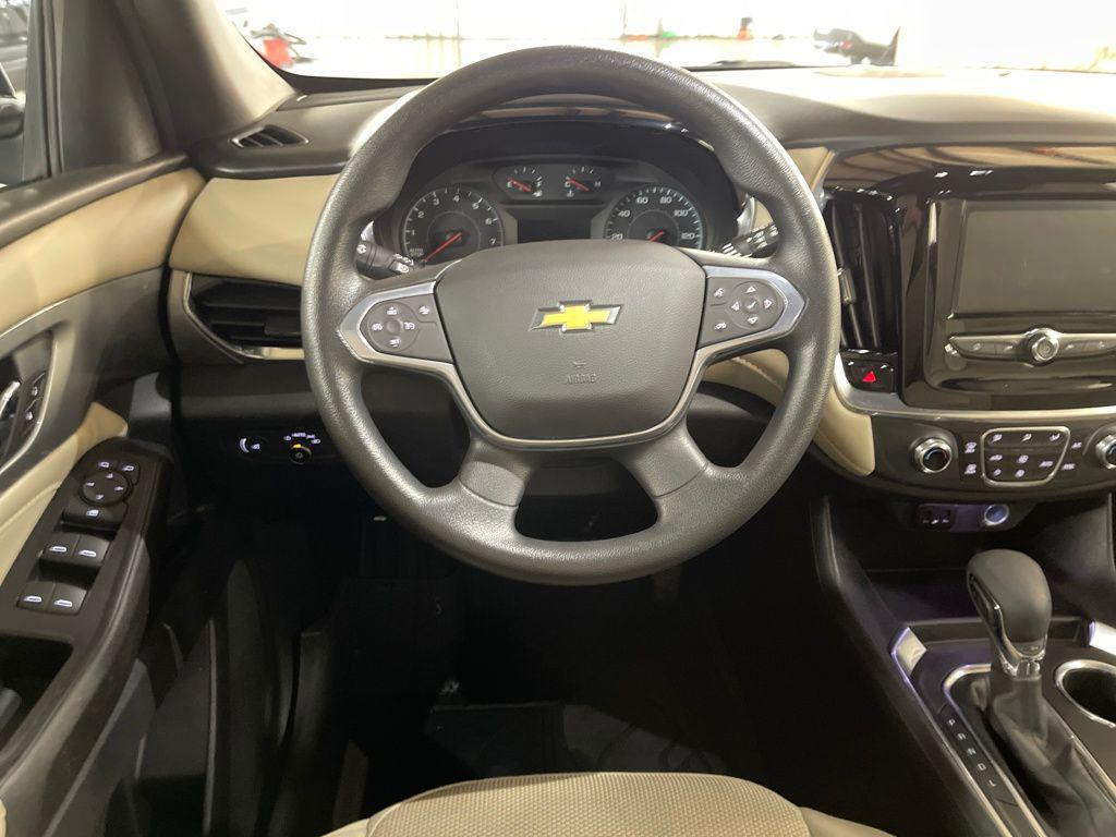 used 2022 Chevrolet Traverse car, priced at $24,511