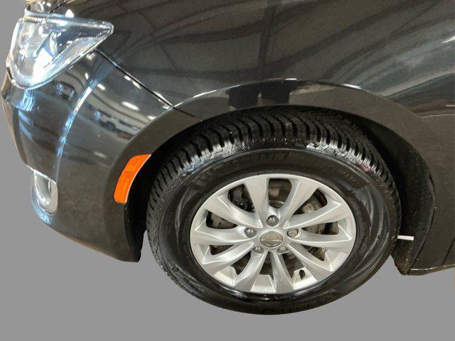 used 2018 Chrysler Pacifica car, priced at $12,112