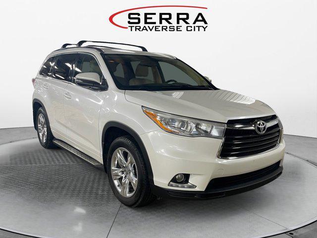 used 2016 Toyota Highlander car, priced at $16,433