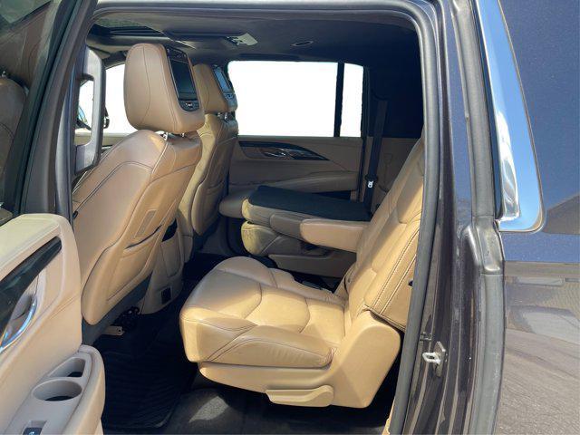 used 2018 Cadillac Escalade ESV car, priced at $31,207