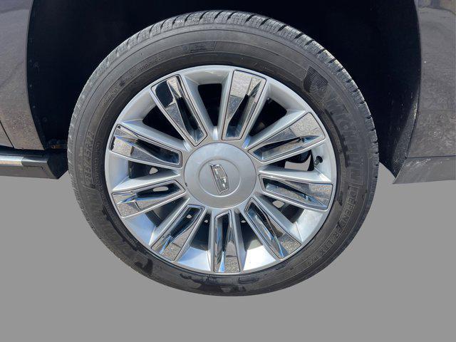 used 2018 Cadillac Escalade ESV car, priced at $31,207