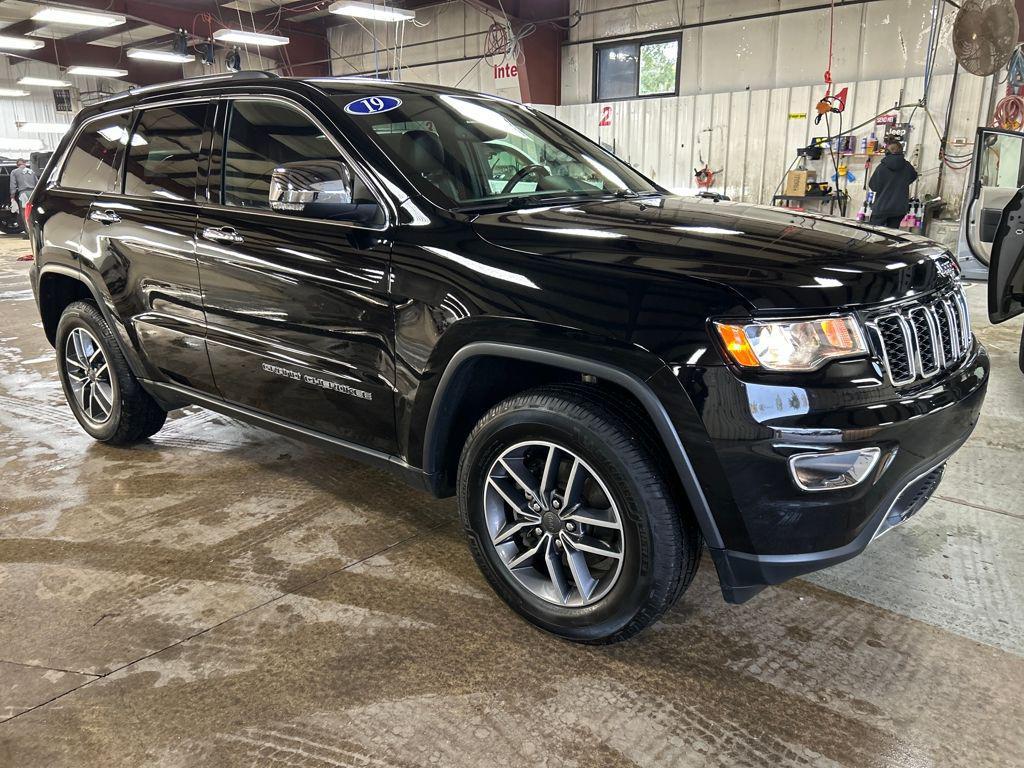 used 2019 Jeep Grand Cherokee car, priced at $23,511