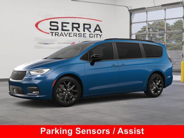 new 2024 Chrysler Pacifica car, priced at $55,465