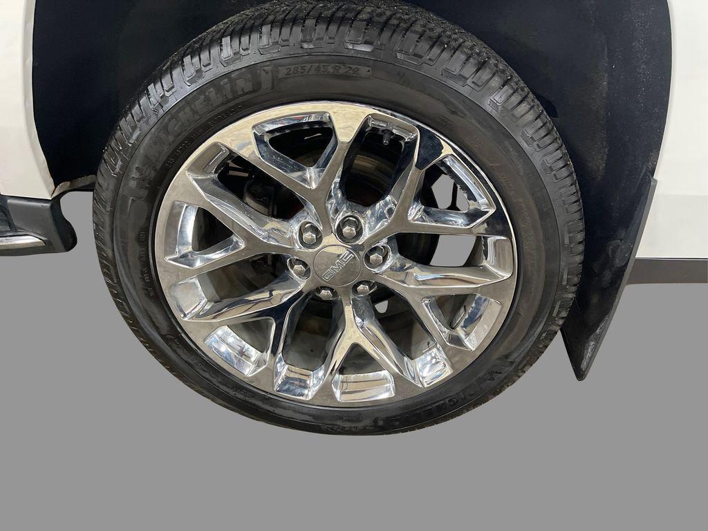 used 2017 GMC Yukon XL car, priced at $23,222