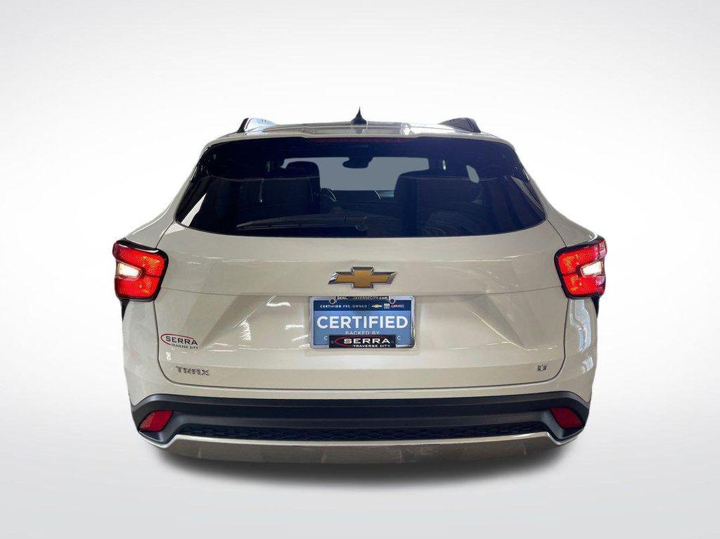 used 2024 Chevrolet Trax car, priced at $21,433