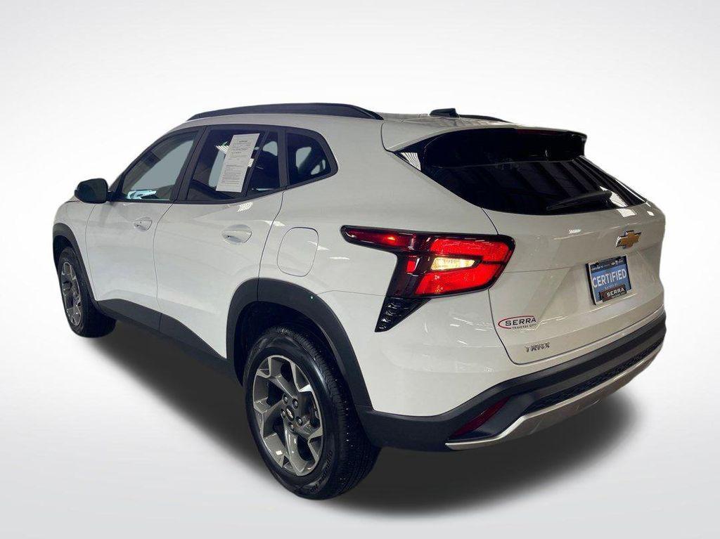 used 2024 Chevrolet Trax car, priced at $21,433