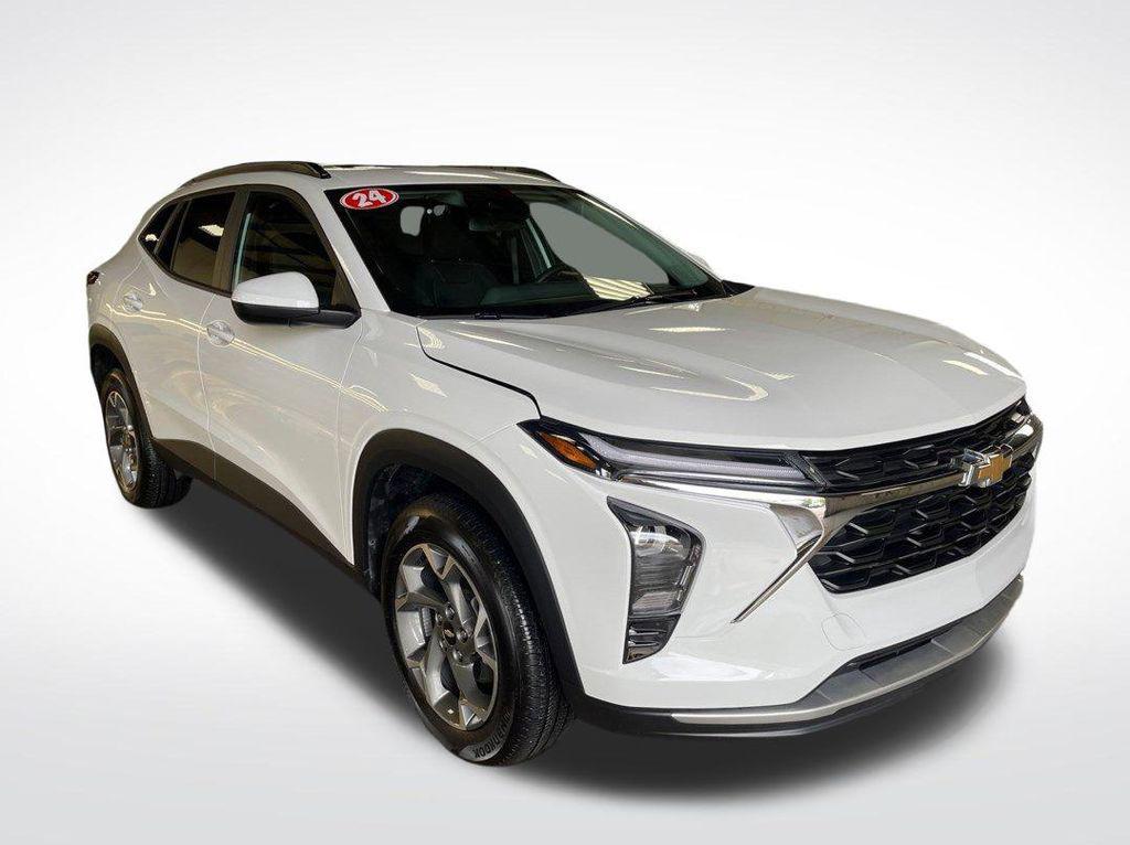 used 2024 Chevrolet Trax car, priced at $21,433