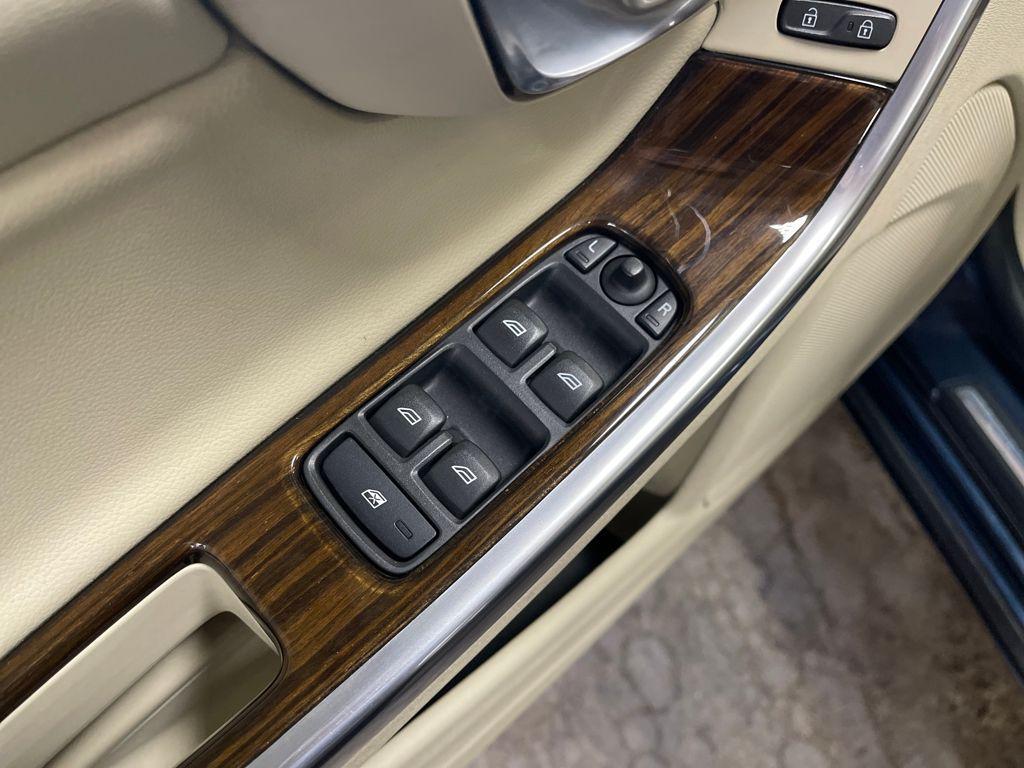 used 2015 Volvo V60 car, priced at $7,911