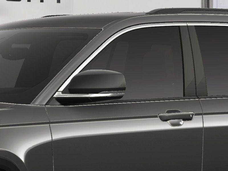 new 2025 Jeep Grand Cherokee car, priced at $42,127