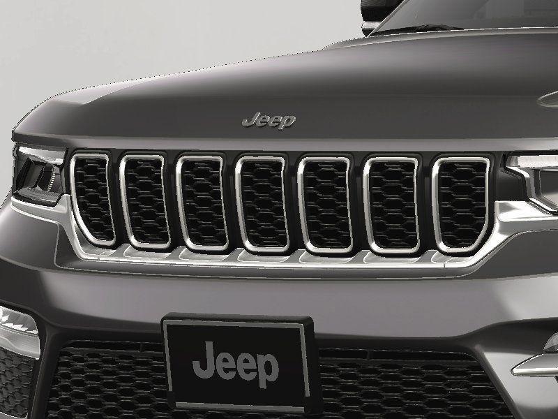new 2025 Jeep Grand Cherokee car, priced at $42,127