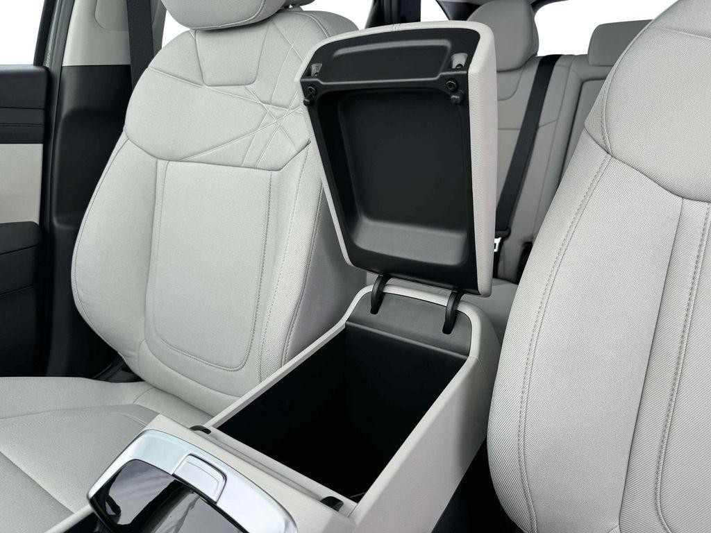 new 2025 Hyundai Tucson car, priced at $29,106