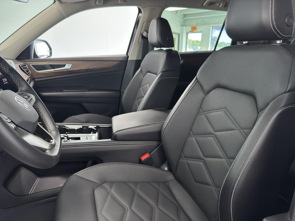 used 2024 Volkswagen Atlas car, priced at $34,995