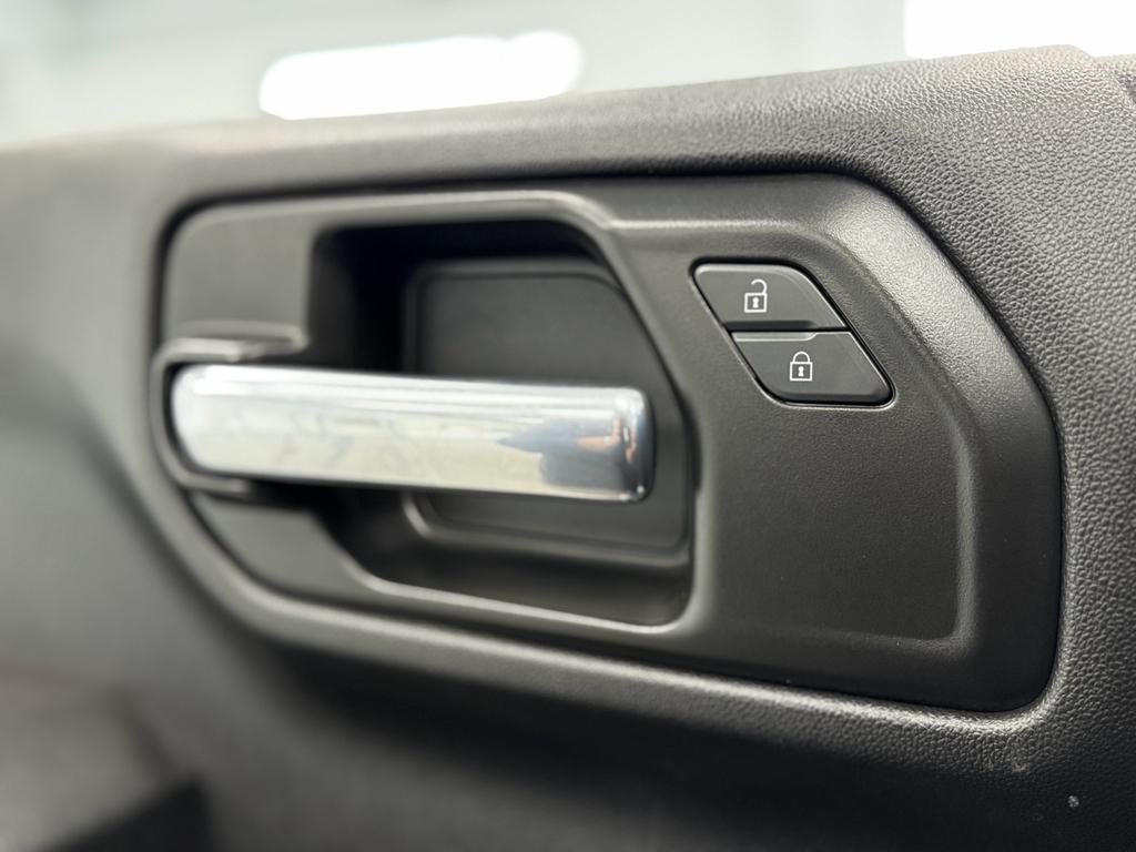 used 2022 Chevrolet Silverado 1500 car, priced at $39,495