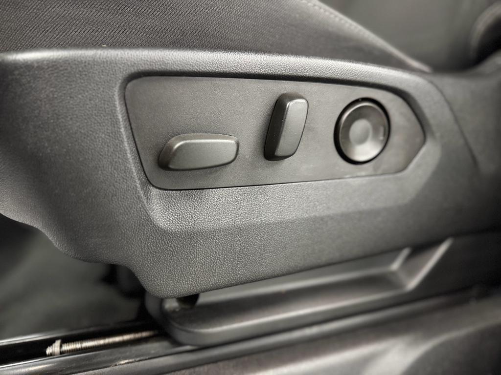 used 2022 Chevrolet Silverado 1500 car, priced at $39,495