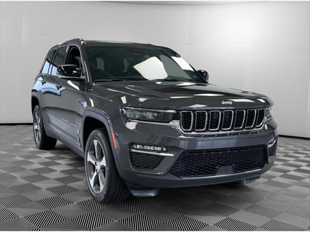 used 2024 Jeep Grand Cherokee car, priced at $40,995