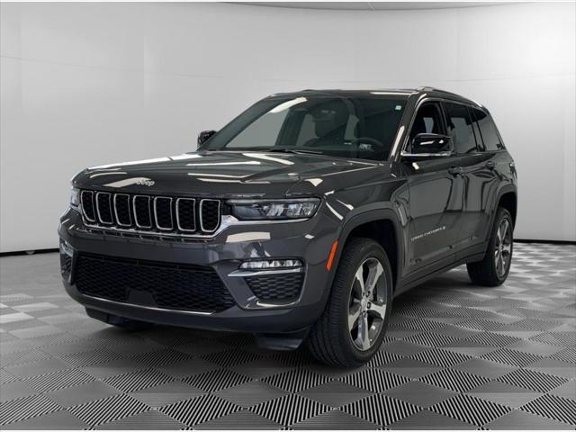 used 2024 Jeep Grand Cherokee car, priced at $40,995