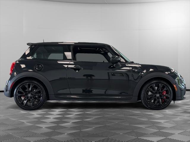 used 2024 MINI Hardtop car, priced at $38,995