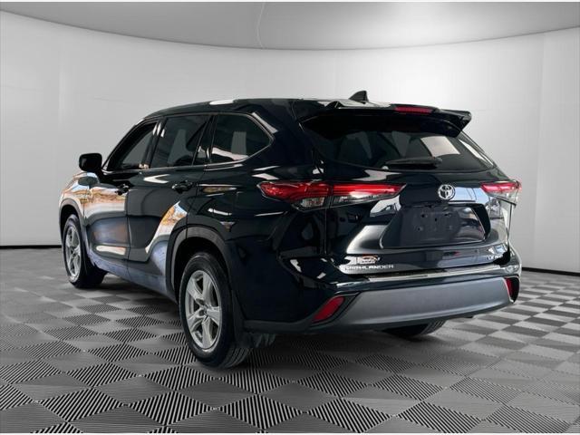 used 2022 Toyota Highlander car, priced at $31,495