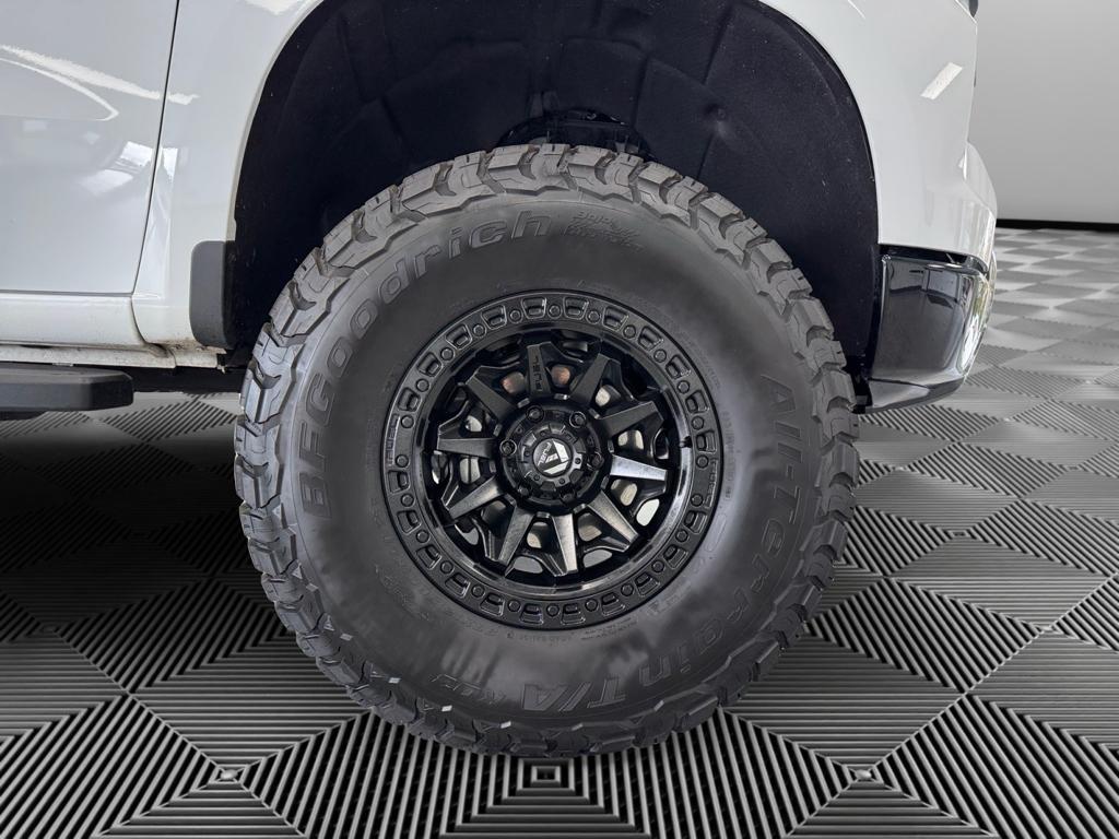 used 2025 Chevrolet Silverado 1500 car, priced at $60,995