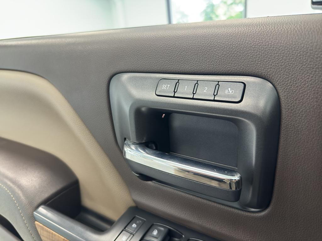 used 2018 GMC Sierra 1500 car, priced at $32,995
