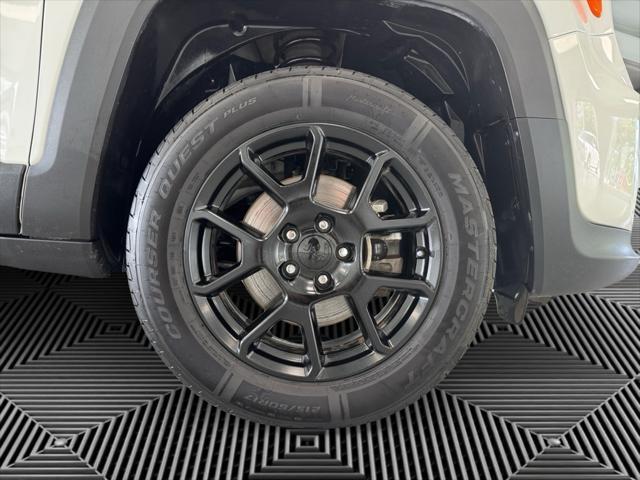 used 2020 Jeep Renegade car, priced at $18,995
