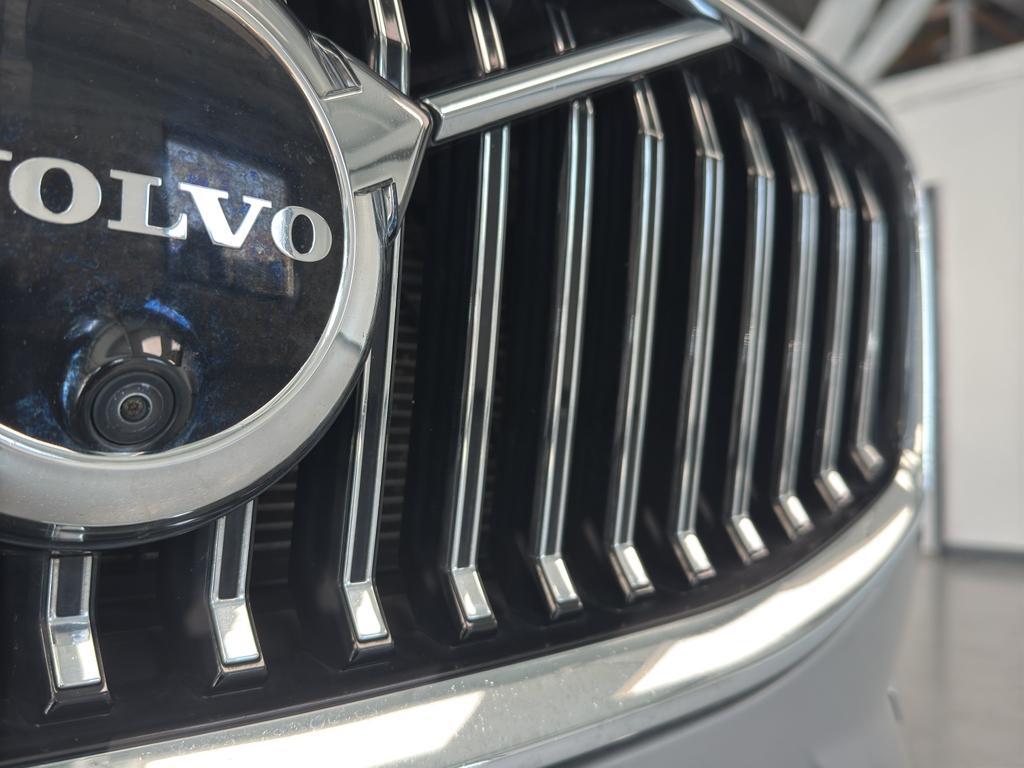used 2023 Volvo XC60 car, priced at $31,995