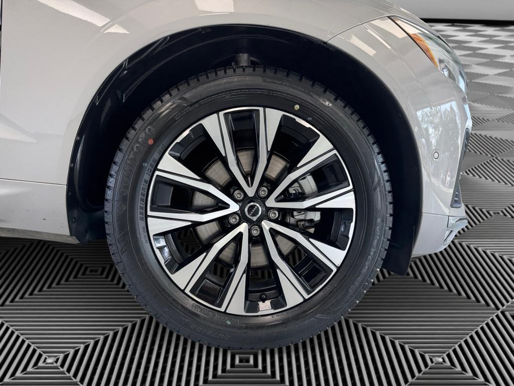 used 2023 Volvo XC60 car, priced at $31,995