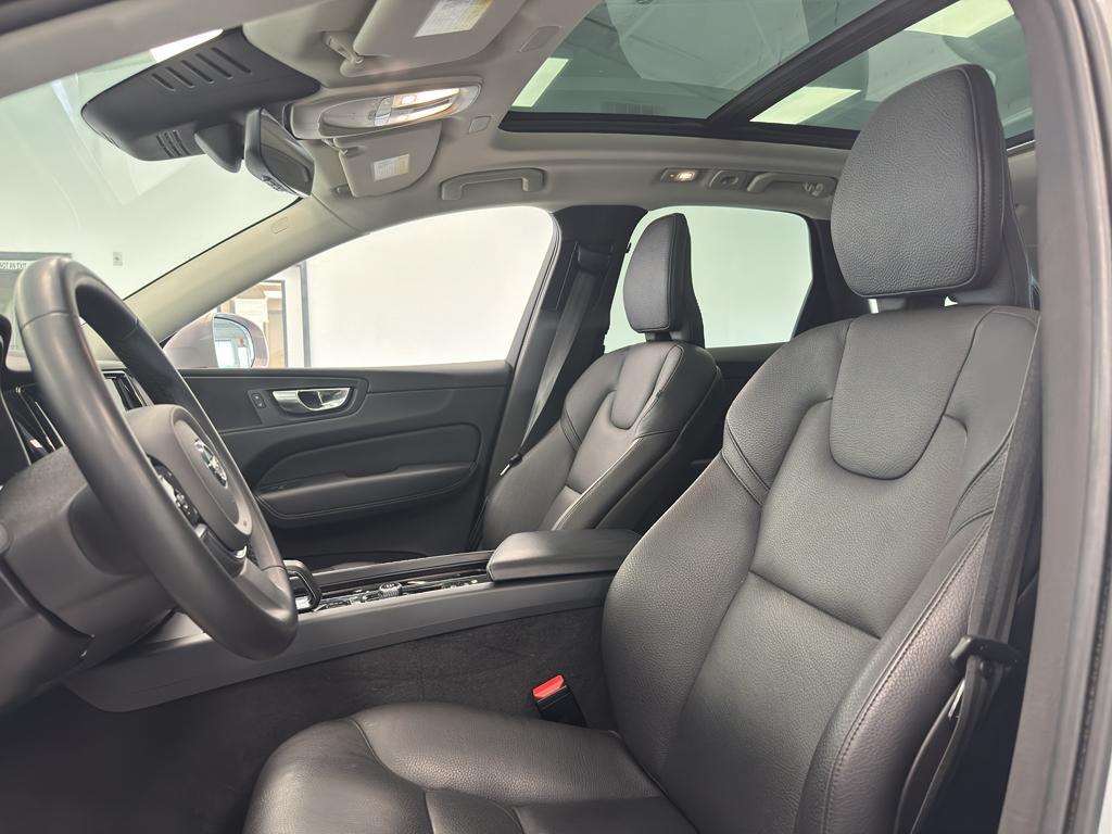 used 2023 Volvo XC60 car, priced at $31,995