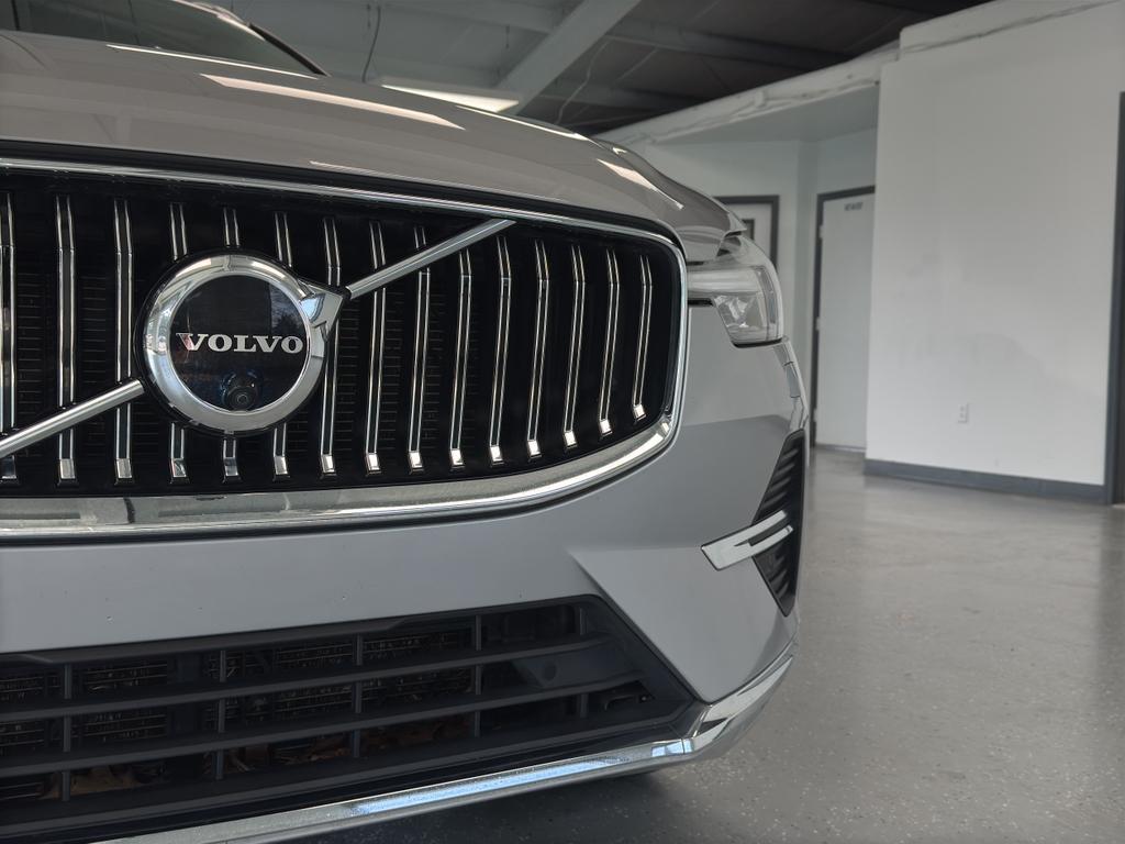used 2023 Volvo XC60 car, priced at $31,995