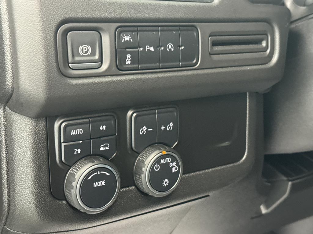 used 2024 Chevrolet Suburban car, priced at $55,995