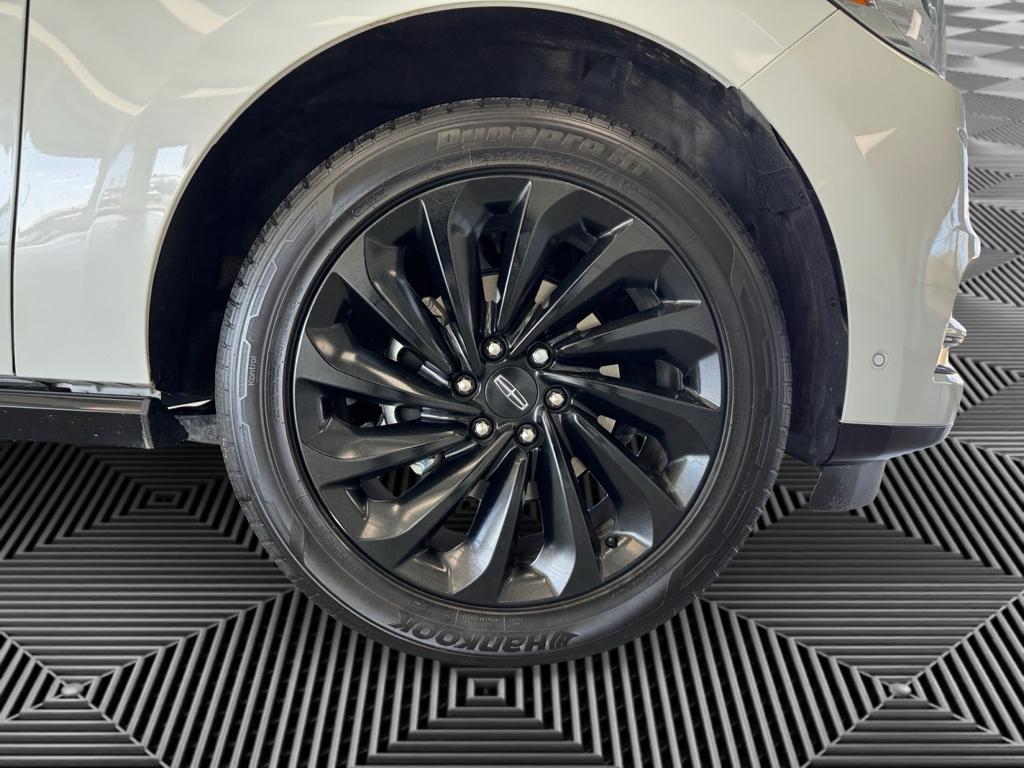 used 2021 Lincoln Navigator car, priced at $47,995